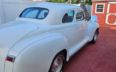 Dodge-Other-1942-Pearl-White-7