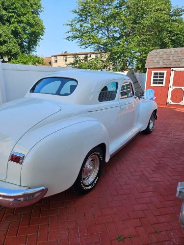 Dodge-Other-1942-Pearl-White-7