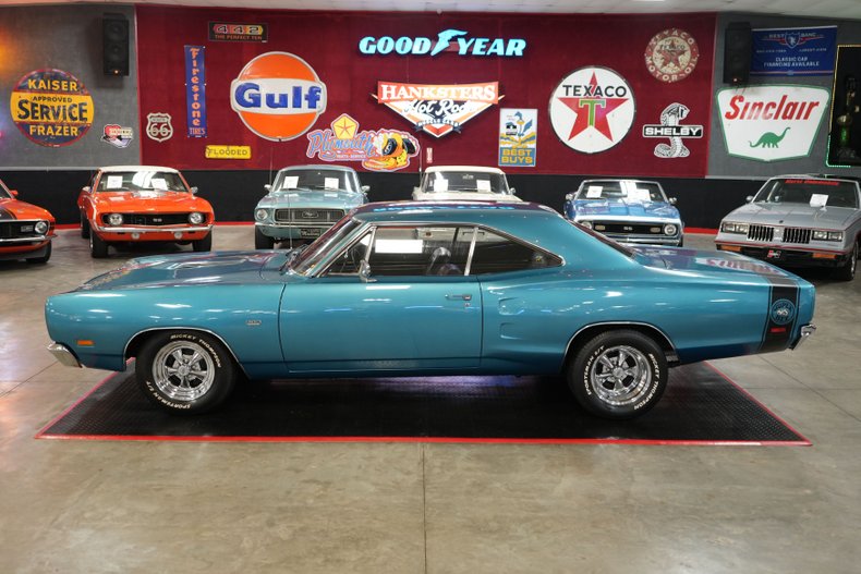 Dodge-Other-1969-Bright-Blue-Metallic-Black-15