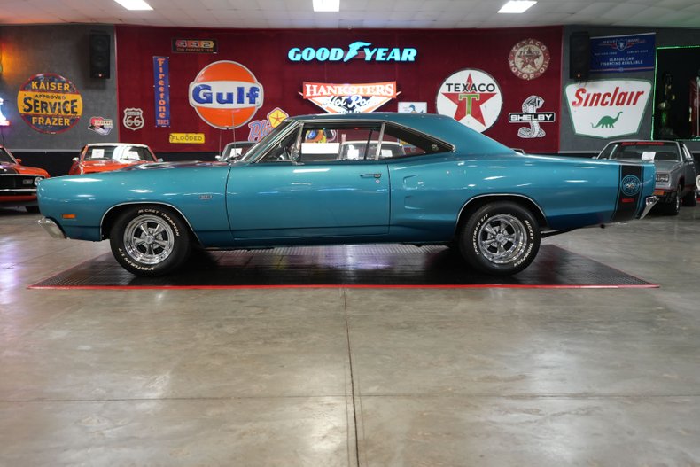 Dodge-Other-1969-Bright-Blue-Metallic-Black-22