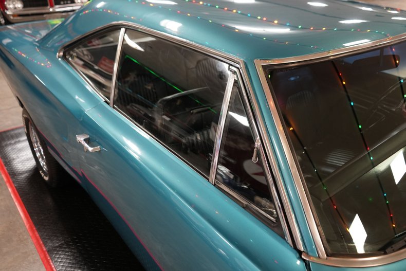 Dodge-Other-1969-Bright-Blue-Metallic-Black-33