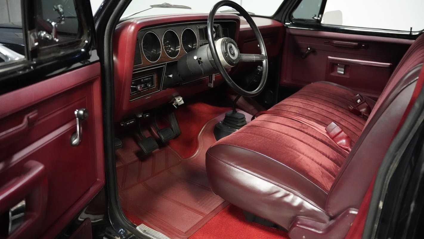 Dodge-Other-Pickups-1983-Pickup-Truck-4