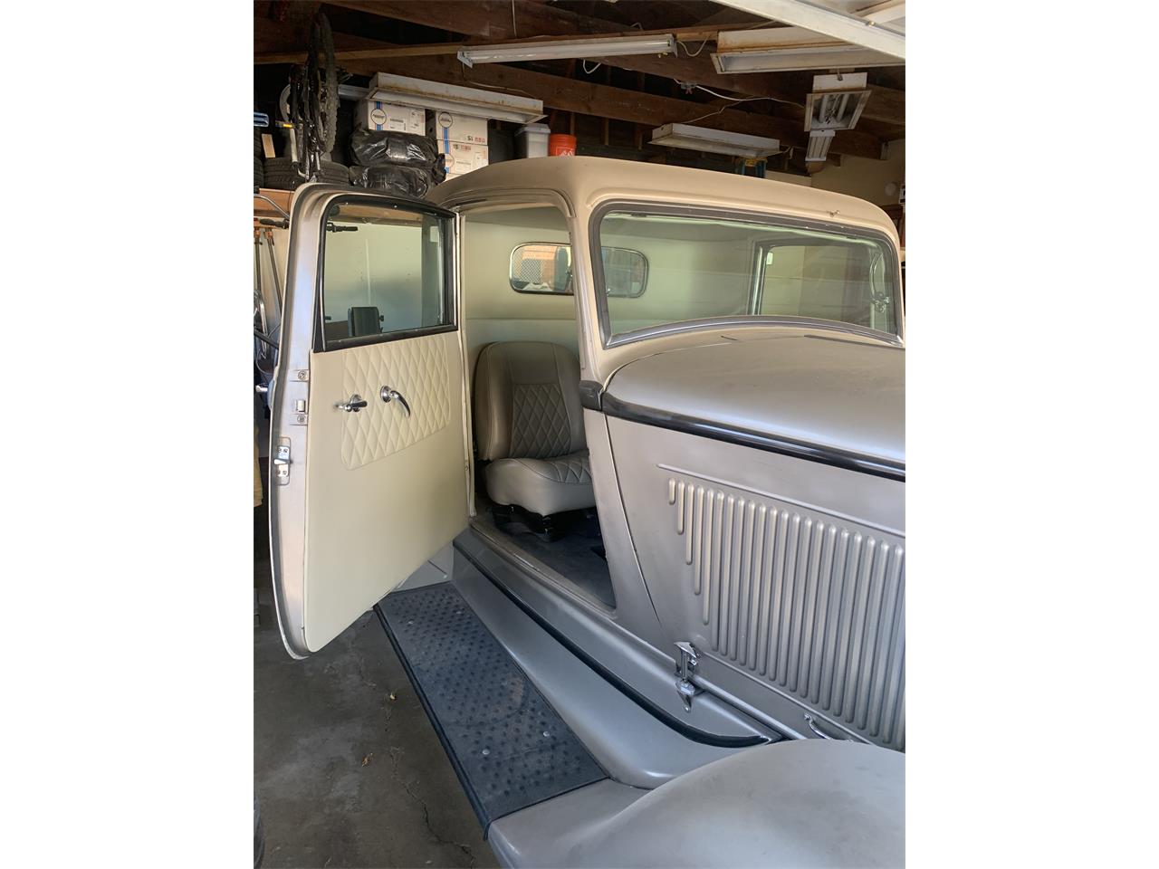 Dodge-Pickup-1934-Tan-Off-white-11