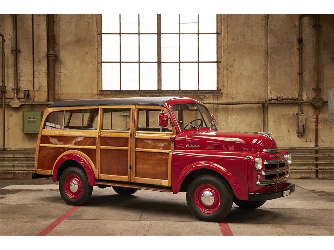 Dodge-Pickup-1949-Red-RedWood-12