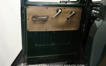 Dodge-Pickup-1952-Dark-Green-Brown-40