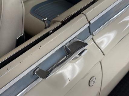 Dodge-Polara-1963-Polar-White-Blue-17