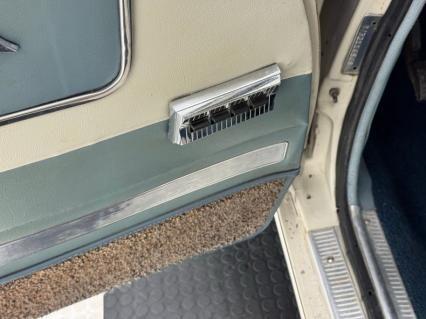 Dodge-Polara-1963-Polar-White-Blue-29