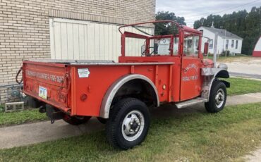 Dodge-Power-Wagon-1952-4