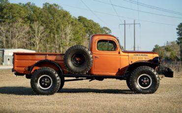 Dodge-Power-Wagon-1968-Pickup-1