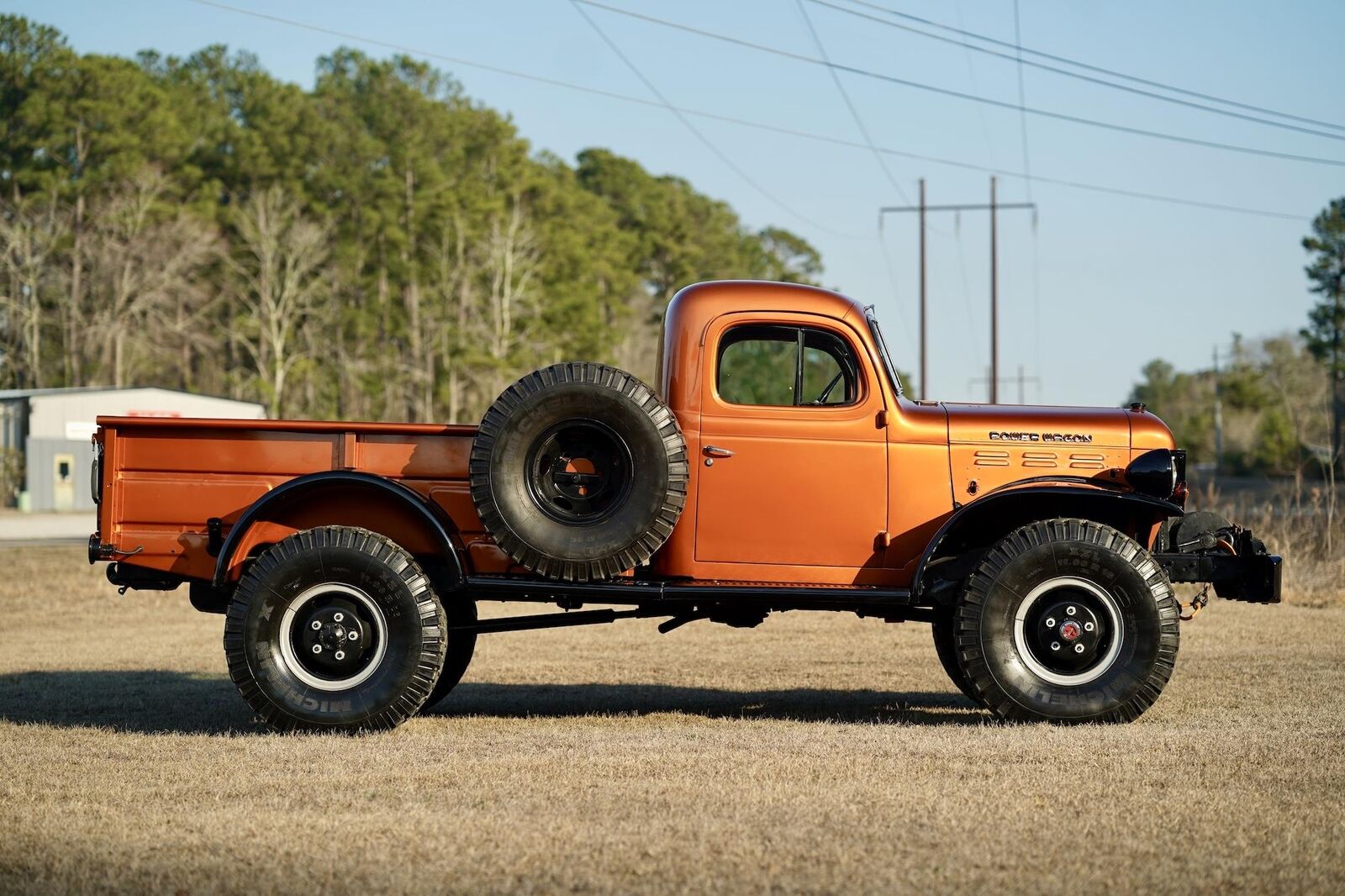 Dodge-Power-Wagon-1968-Pickup-1