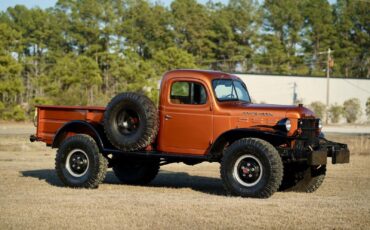 Dodge-Power-Wagon-1968-Pickup-11