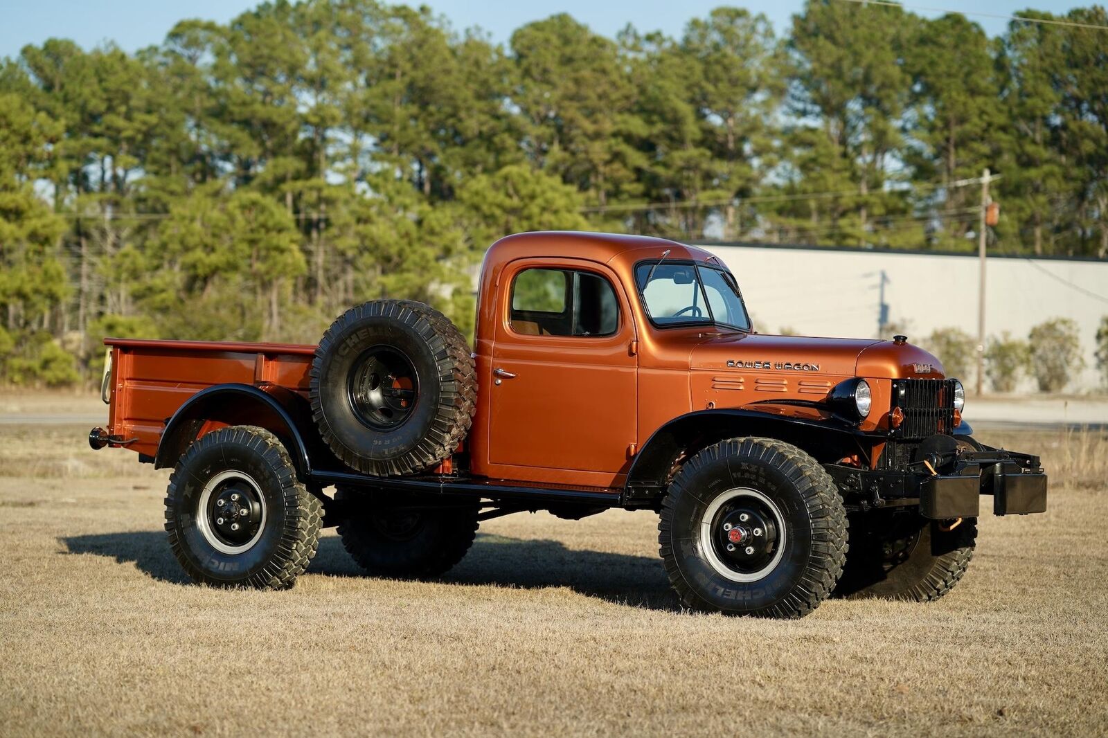 Dodge-Power-Wagon-1968-Pickup-11