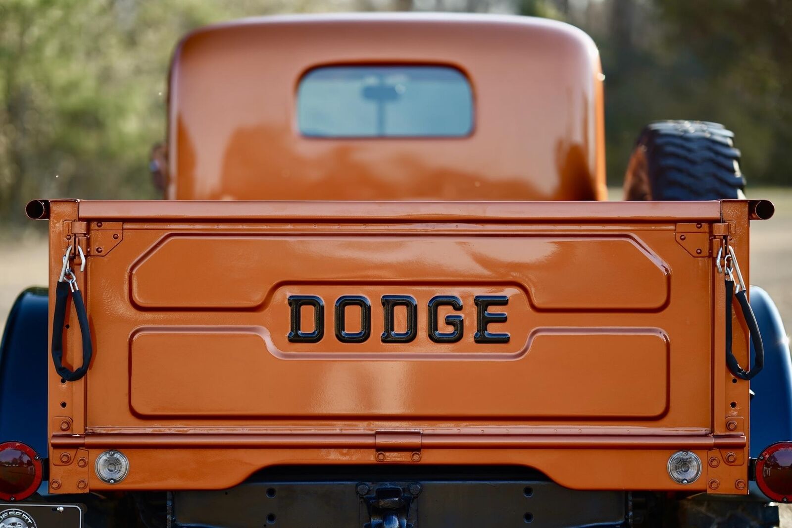 Dodge-Power-Wagon-1968-Pickup-24