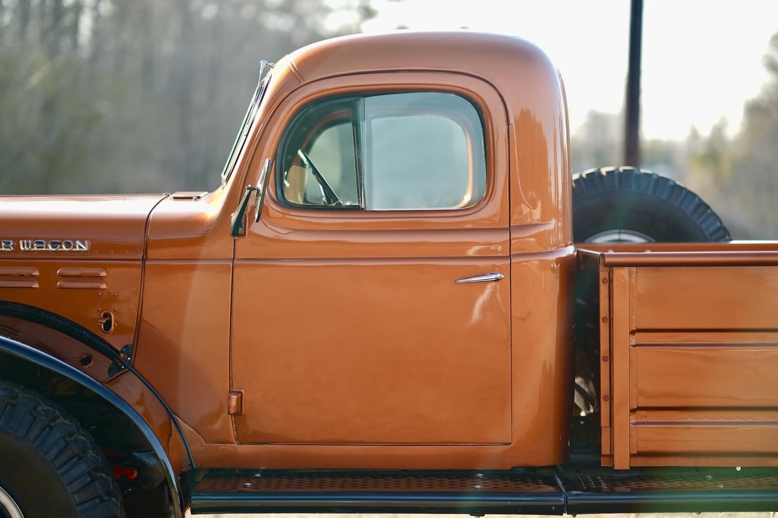 Dodge-Power-Wagon-1968-Pickup-30