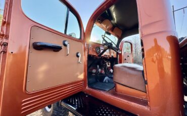 Dodge-Power-Wagon-1968-Pickup-5