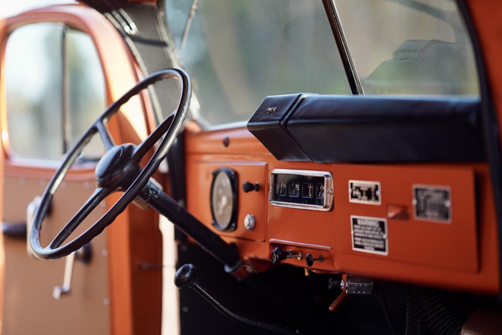 Dodge-Power-Wagon-1968-Pickup-6