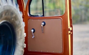Dodge-Power-Wagon-1968-Pickup-8