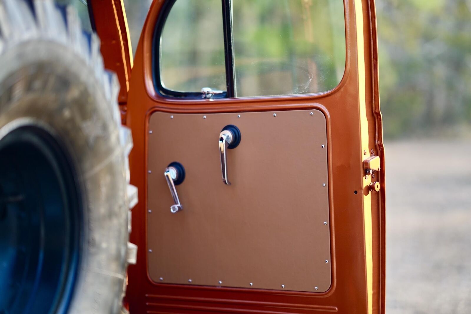 Dodge-Power-Wagon-1968-Pickup-8