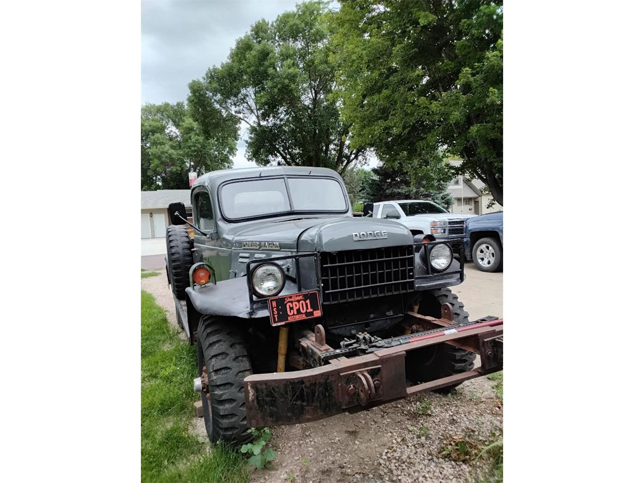 Dodge-Power-wagon-1946-grey-black-2