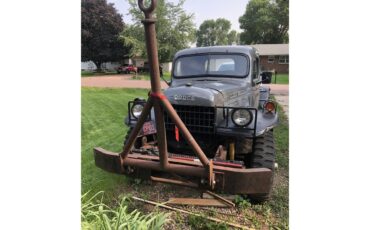 Dodge-Power-wagon-1946-grey-black-8