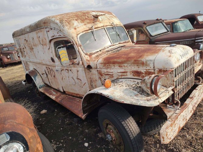 Dodge-Power-wagon-1951-9