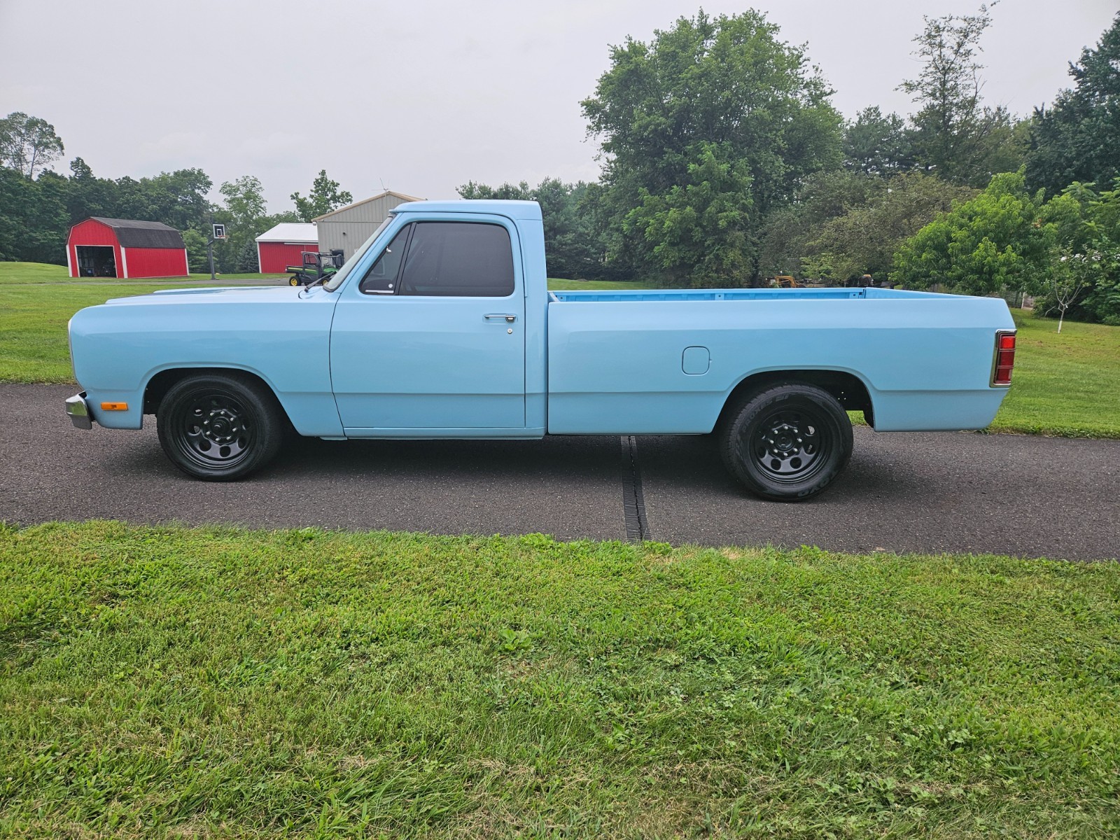 Dodge Ram 1500 1985 Crew Cab Pickup