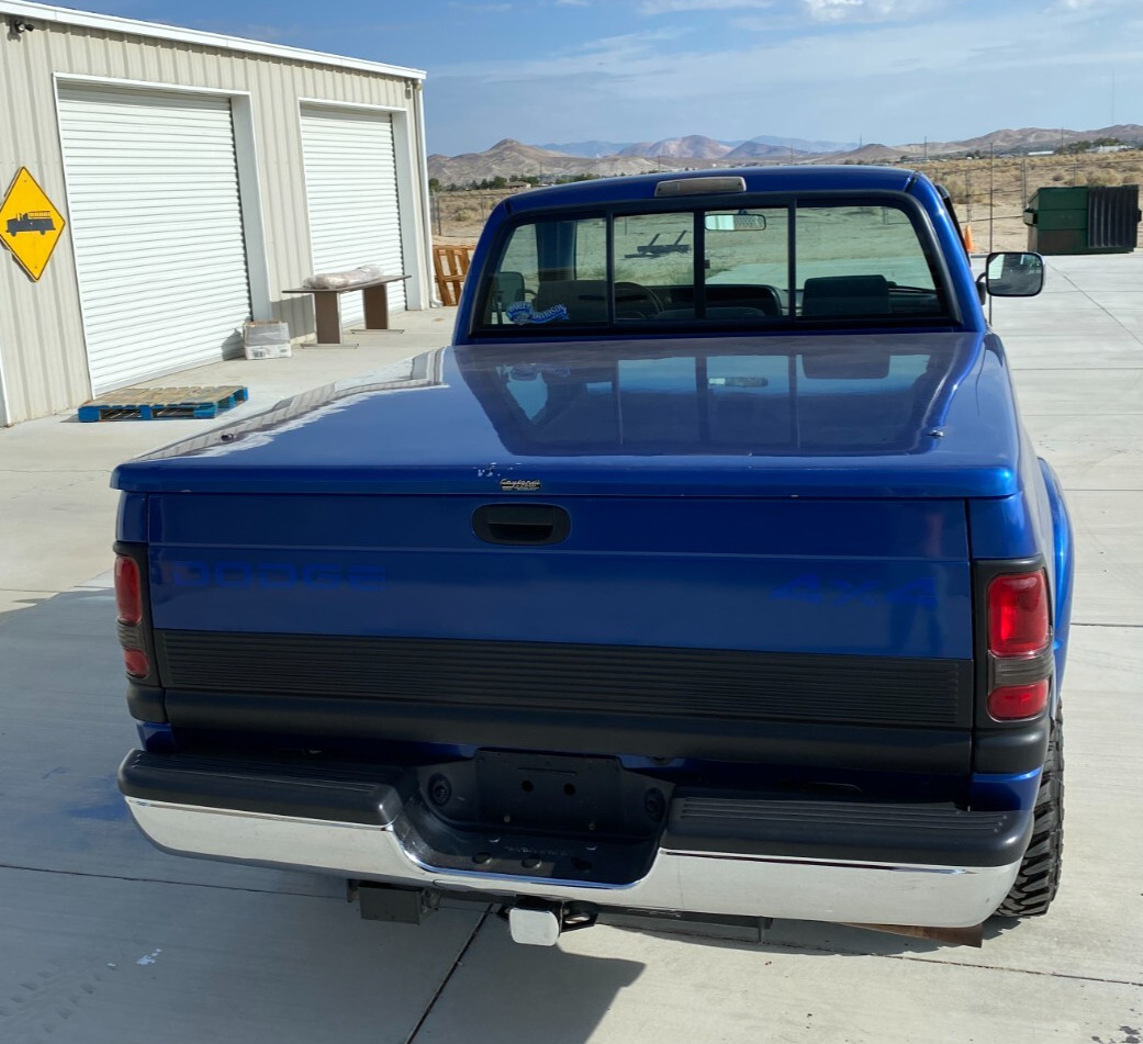 Dodge-Ram-1500-1994-Standard-Cab-Pickup-2
