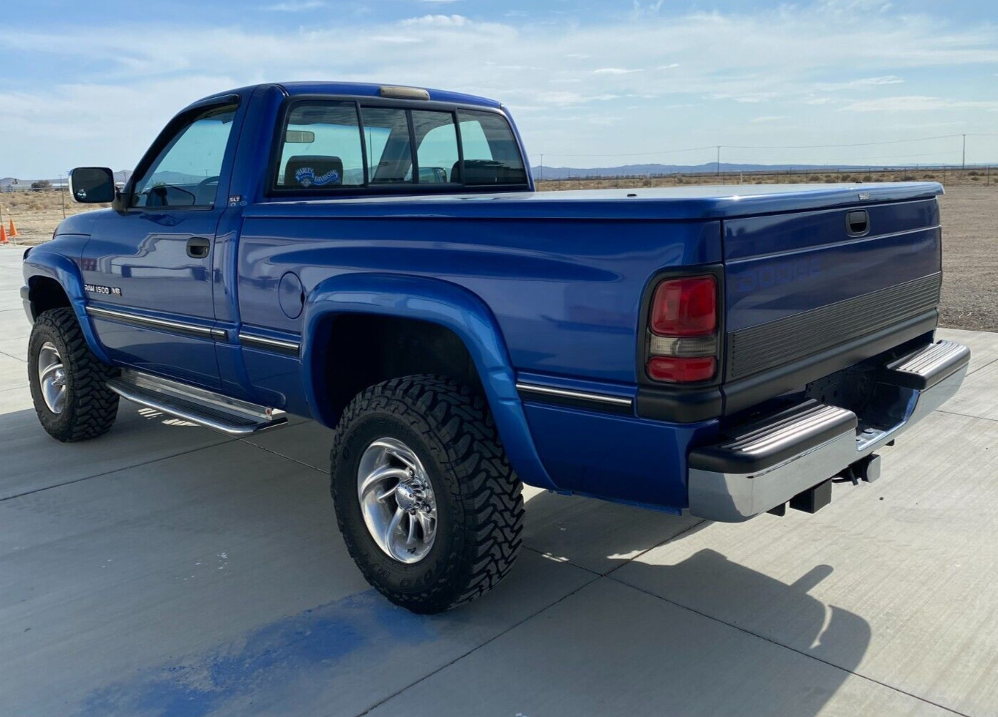 Dodge-Ram-1500-1994-Standard-Cab-Pickup-3