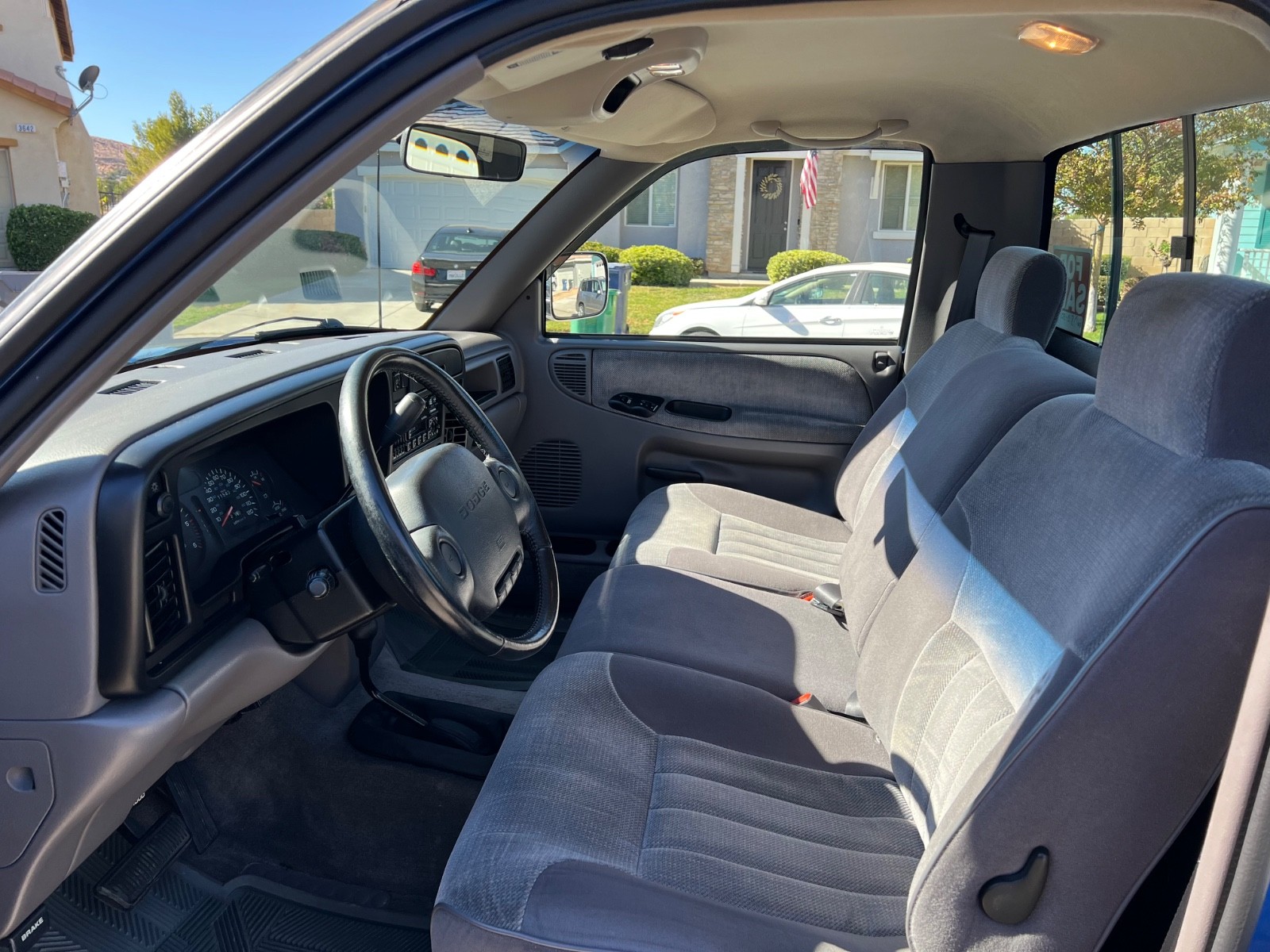 Dodge-Ram-1500-1994-Standard-Cab-Pickup-9