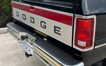 Dodge-Ram-1993-23