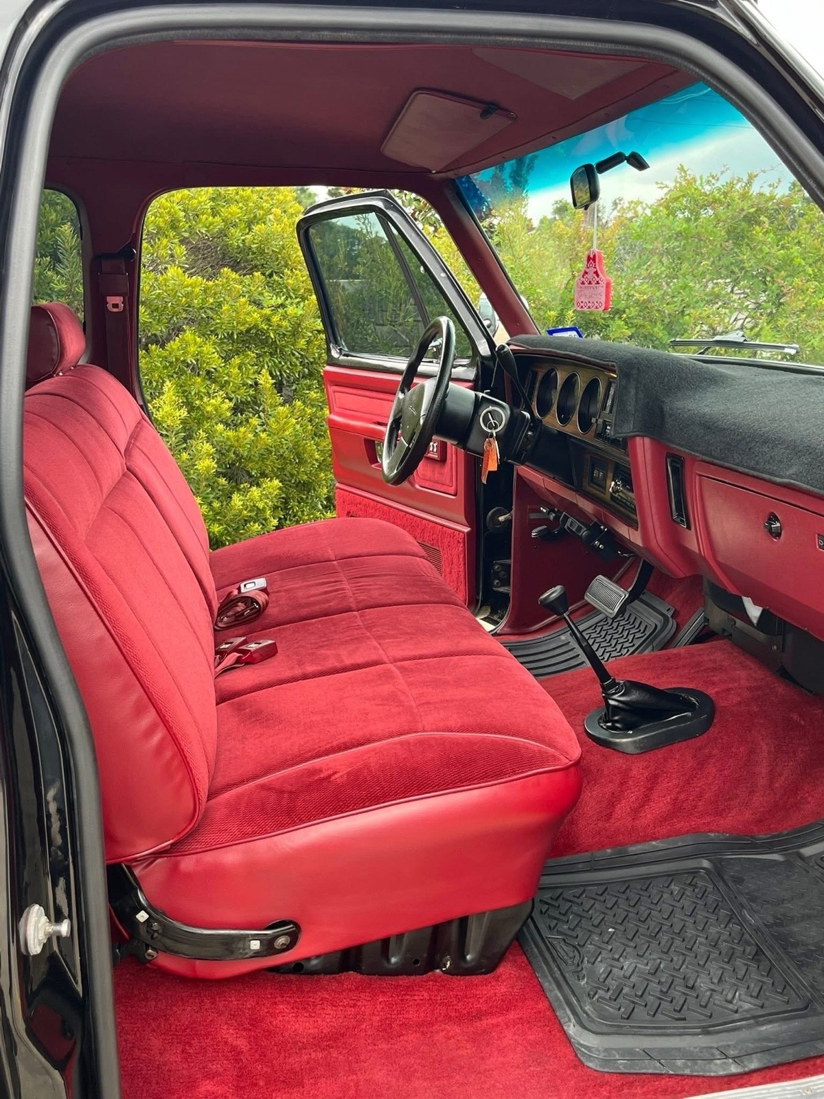 Dodge-Ram-1993-30