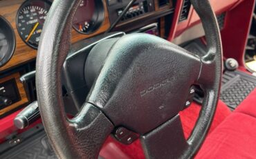 Dodge-Ram-1993-34