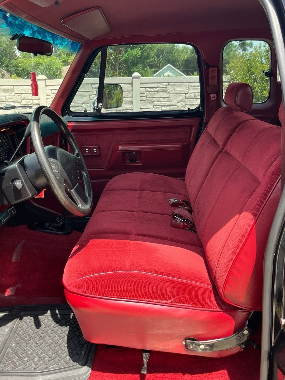 Dodge-Ram-1993-36