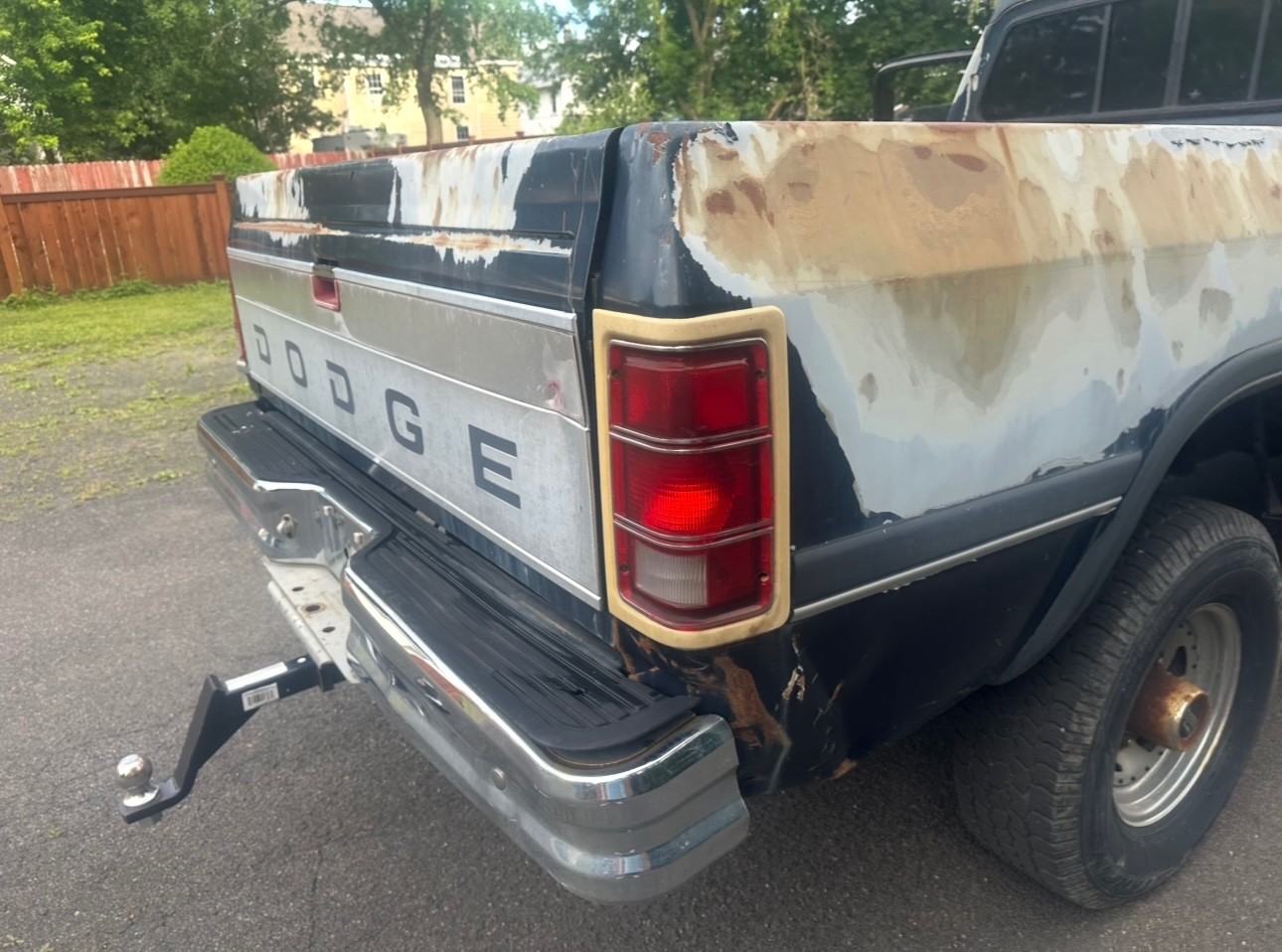 Dodge-Ram-2500-1992-23