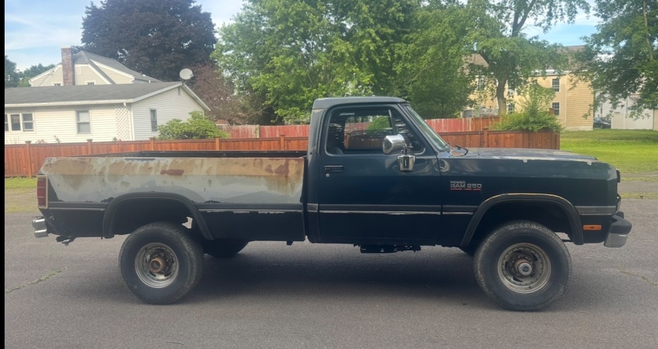 Dodge-Ram-2500-1992-3