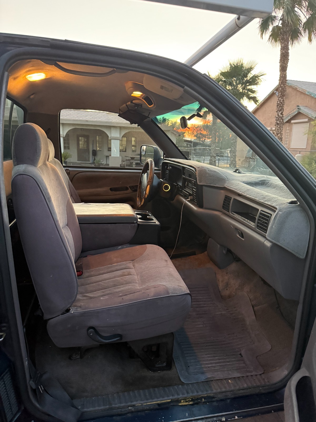 Dodge-Ram-2500-1995-Standard-Cab-Pickup-15