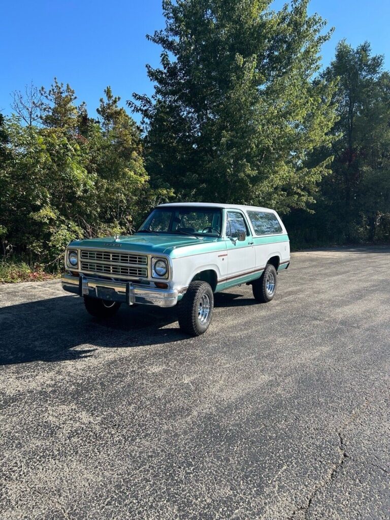 Dodge Ramcharger 1979 SUV