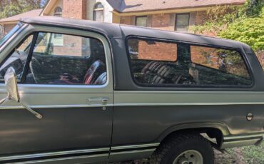 Dodge-Ramcharger-1980-SUV-2