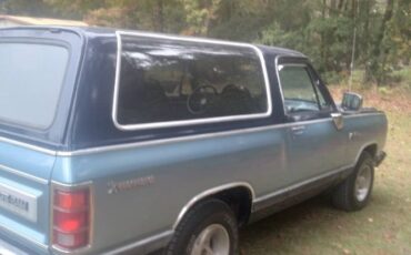 Dodge-Ramcharger-1984-Blue-6