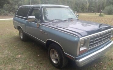 Dodge-Ramcharger-1984-Blue-9