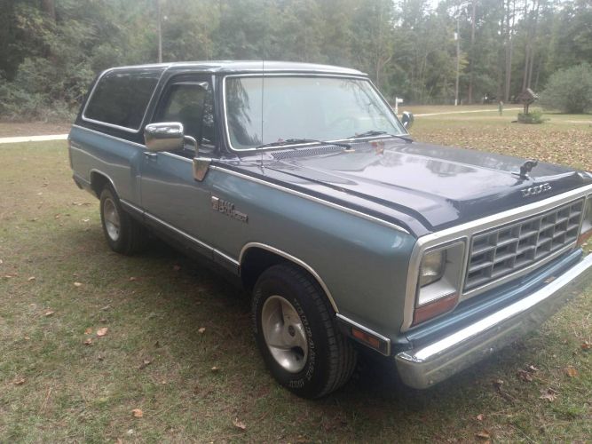Dodge-Ramcharger-1984-Blue-9