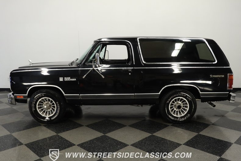 Dodge-Ramcharger-1986-Black-Black-1