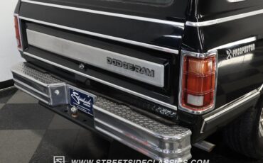 Dodge-Ramcharger-1986-Black-Black-27