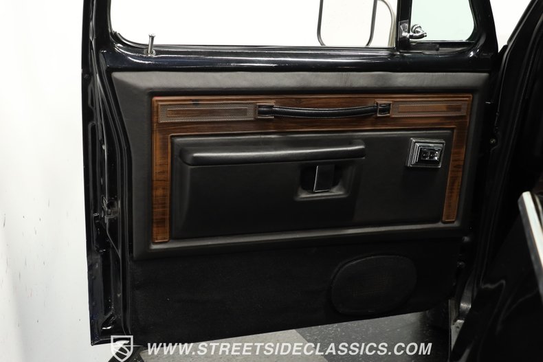 Dodge-Ramcharger-1986-Black-Black-32