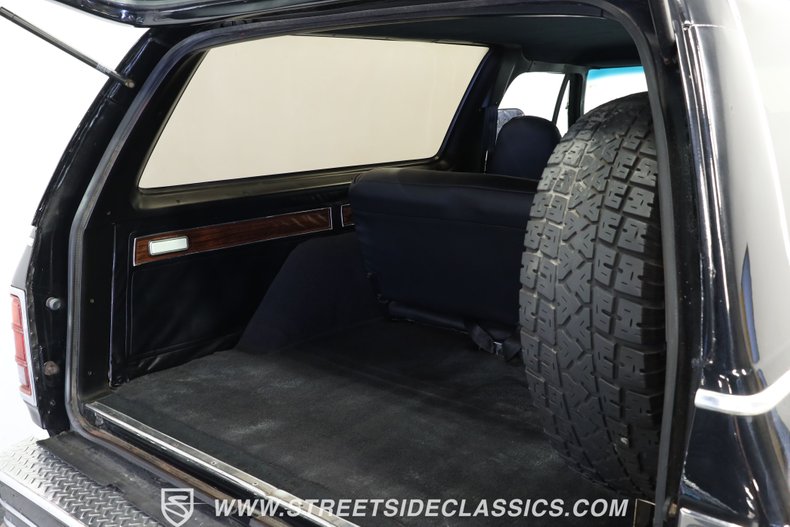 Dodge-Ramcharger-1986-Black-Black-49