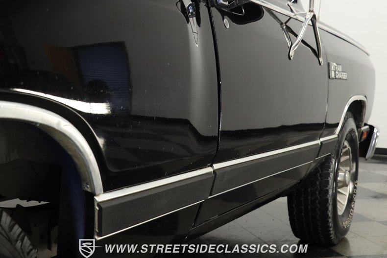 Dodge-Ramcharger-1986-Black-Black-5