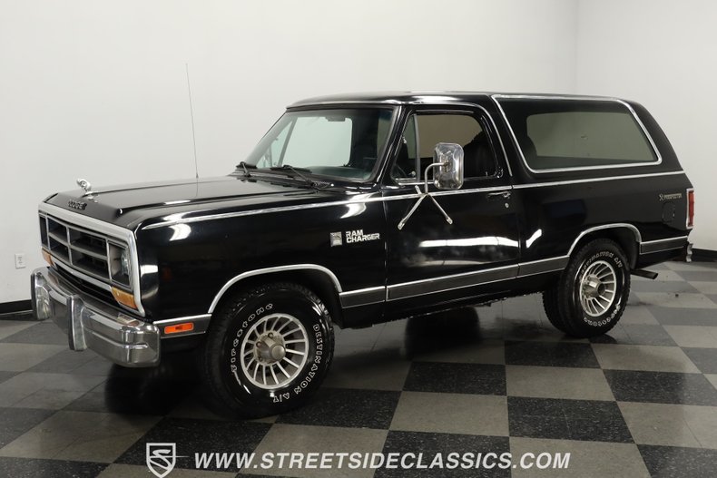 Dodge-Ramcharger-1986-Black-Black-8