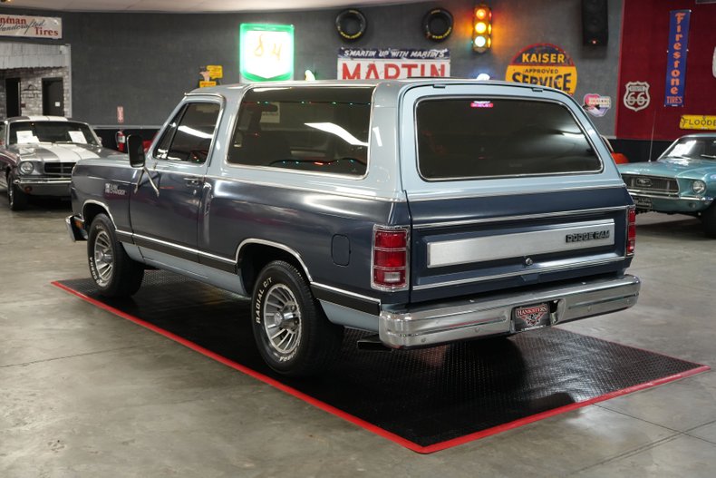 Dodge-Ramcharger-1987-Light-Blue-Light-Blue-1