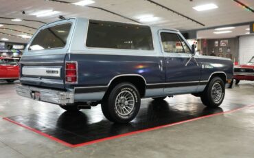 Dodge-Ramcharger-1987-SUV-21