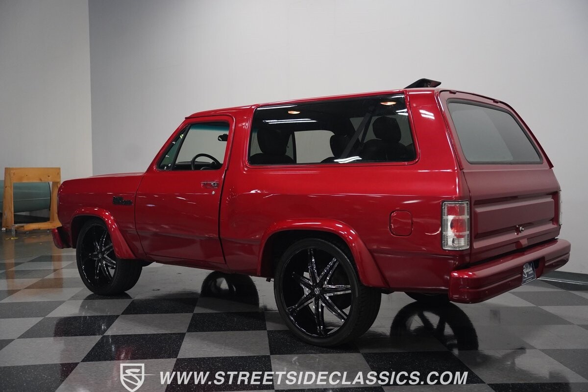 Dodge-Ramcharger-1992-SUV-11